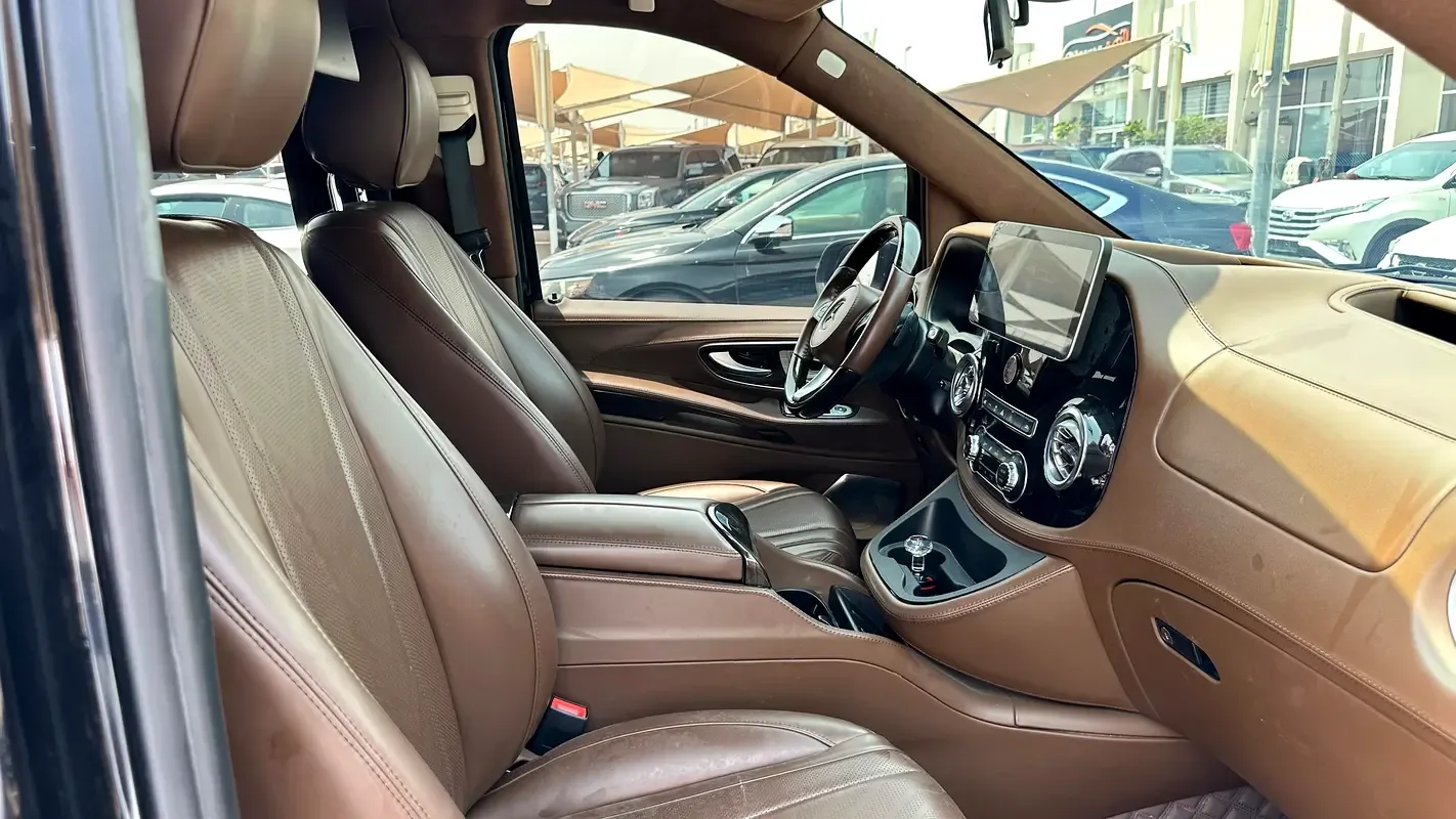 Mercedes-Benz Vito 2.0 AT RWD (211 حصان) - 18