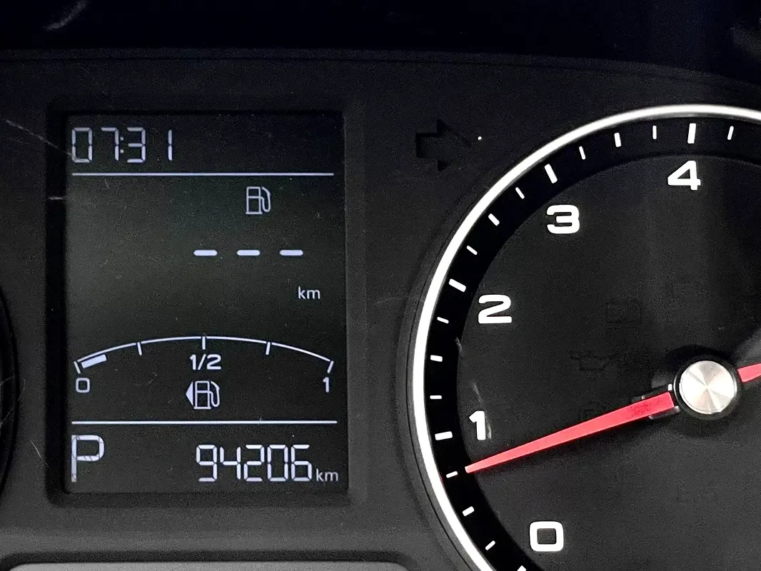MG 5 1.5 AMT (169 hp) - 16