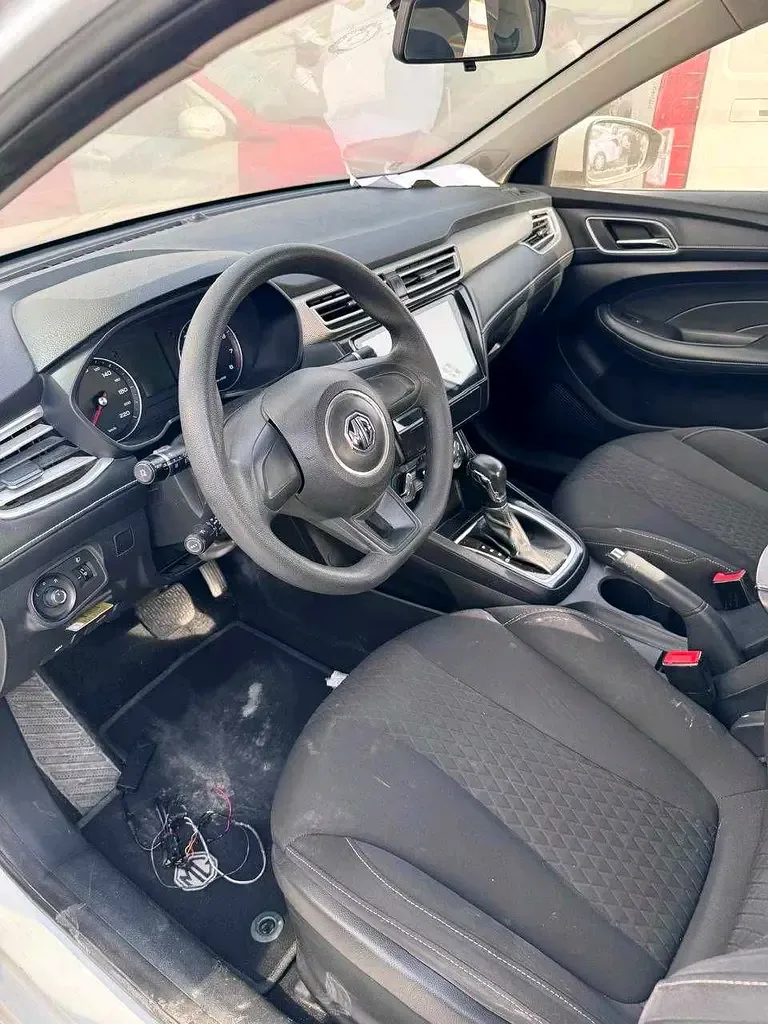 MG 5 1.5 AMT (169 hp) - 3
