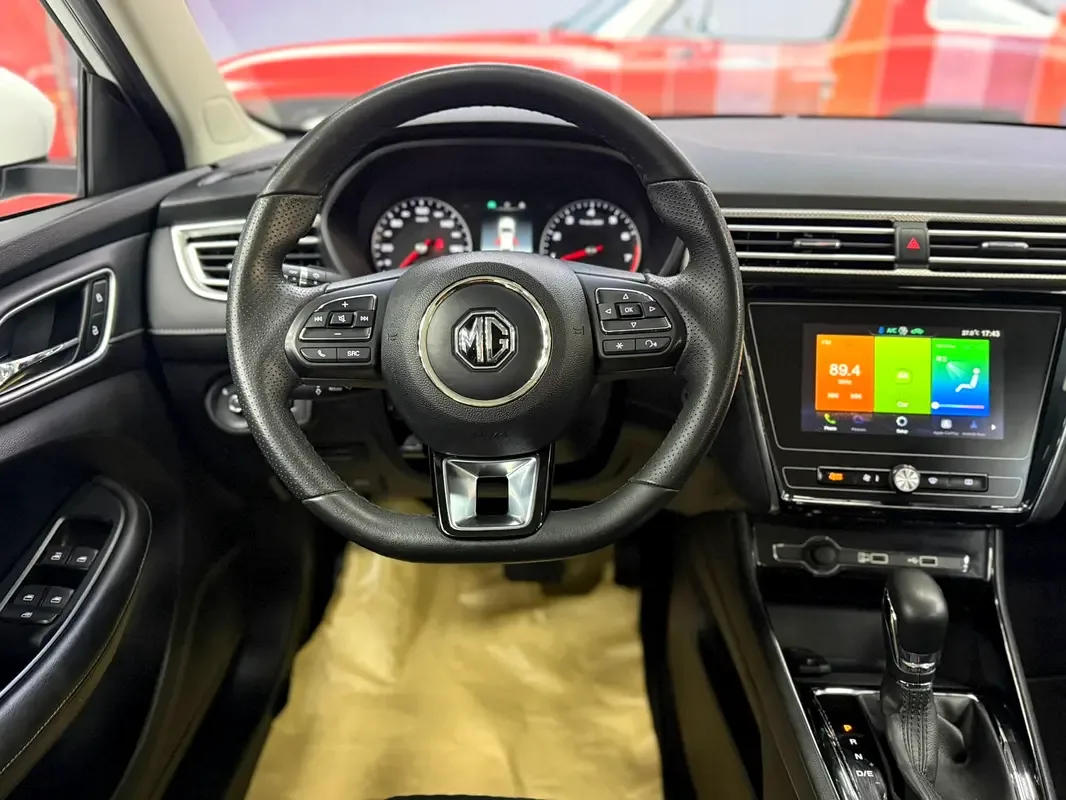MG 5 1.5 AMT (169 hp) - 8