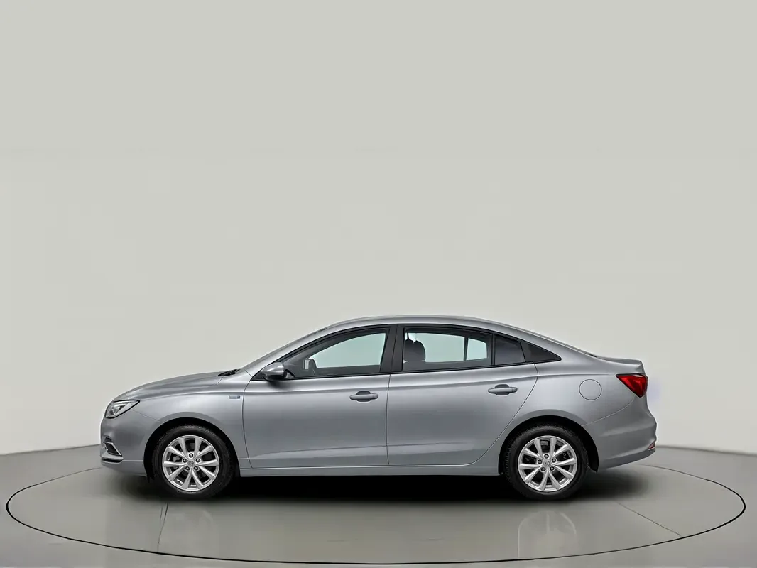 MG 5 1.5 CVT (114 hp) - 3