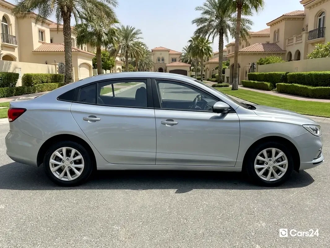 MG 5 1.5 CVT (114 hp) - 5