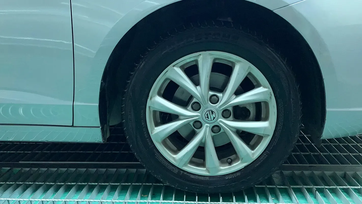 MG 5 1.5 CVT (114 hp) - 12
