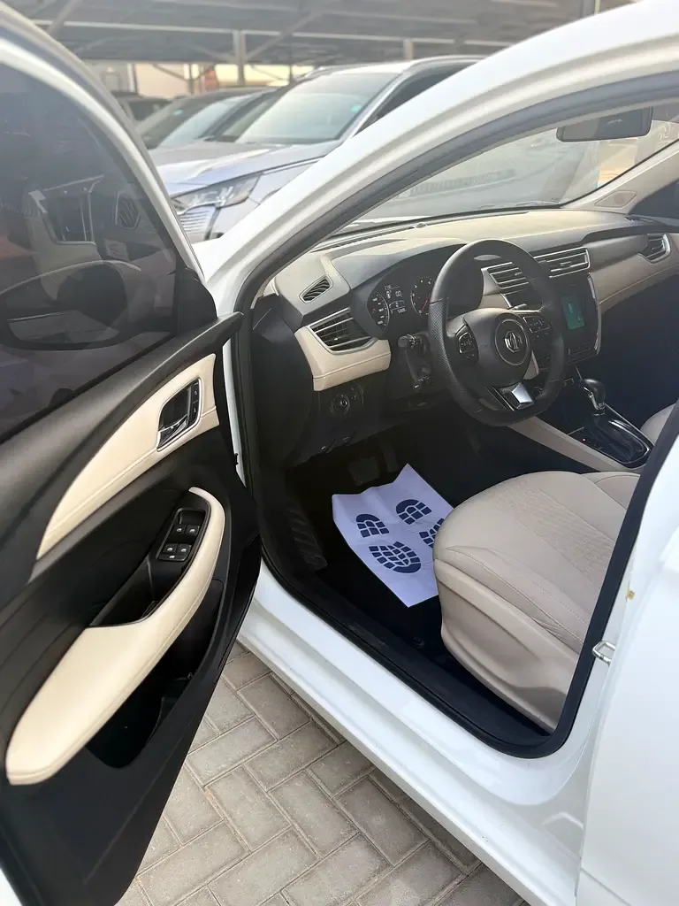 MG 5 1.5 CVT (129 hp) - 9