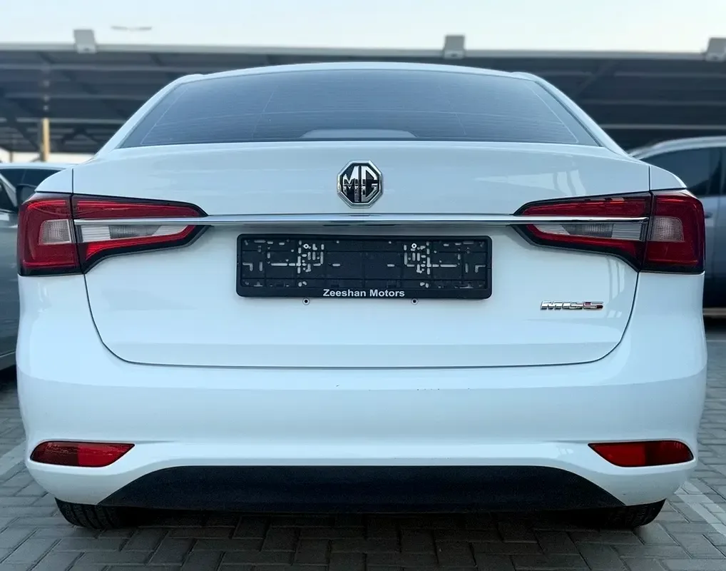 MG 5 1.5 CVT (129 hp) - 6