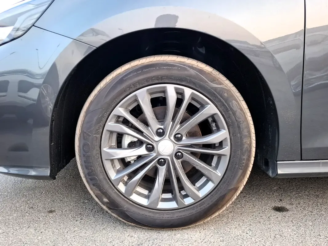 MG 5 1.5 CVT (129 حصان) - 4