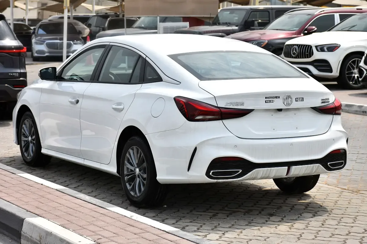MG 5 1.5 CVT (129 hp) - 5