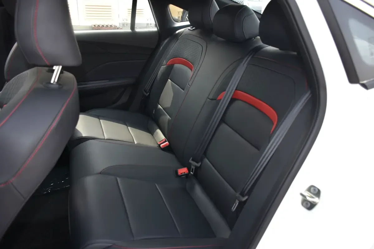 MG 5 1.5 CVT (129 hp) - 15