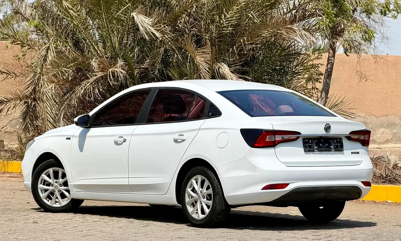 MG 5 1.5 CVT (129 hp) - 14