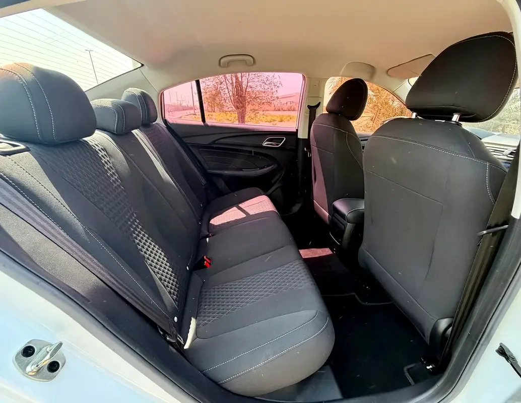 MG 5 1.5 CVT (129 hp) - 13