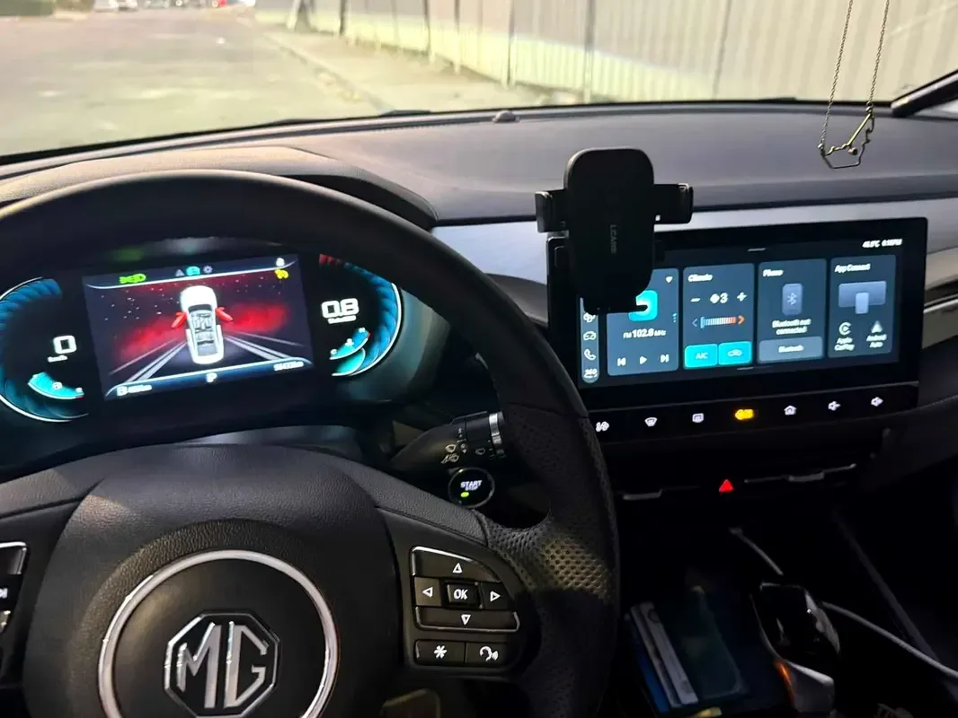 MG 5 1.5 CVT (129 hp) - 4