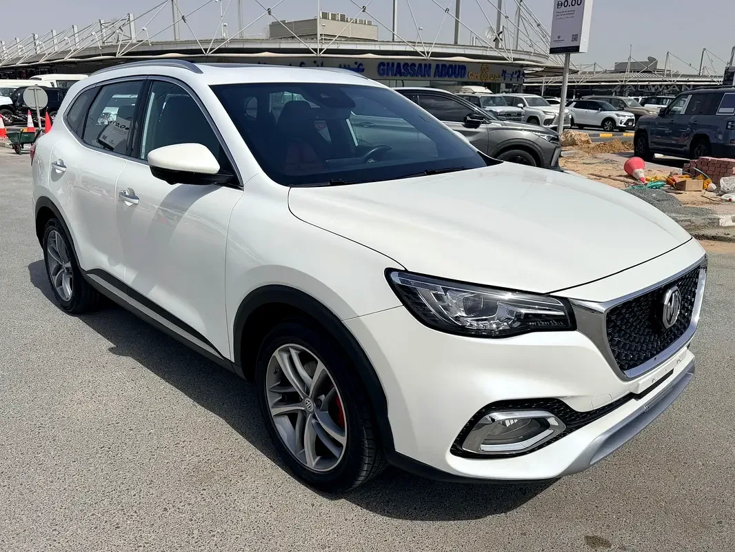MG HS 1.5 AMT (148 حصان) - 3
