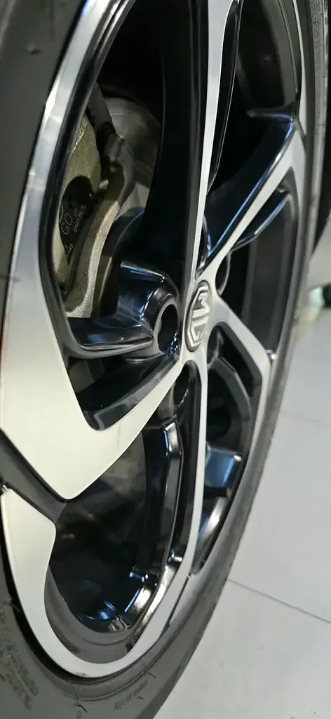 MG HS 2.0 AT (231 hp) - 18