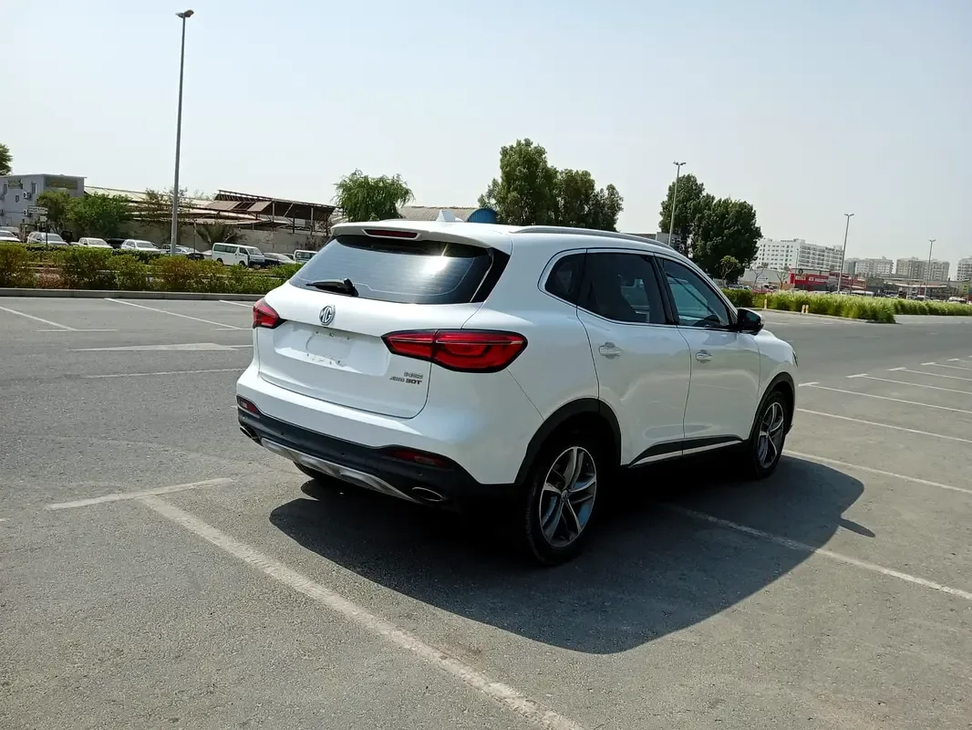 MG HS 2.0 AT (231 حصان) - 5