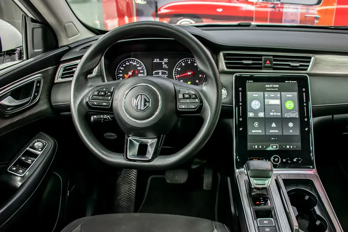 MG RX5 1.5 AMT (169 hp) - 10