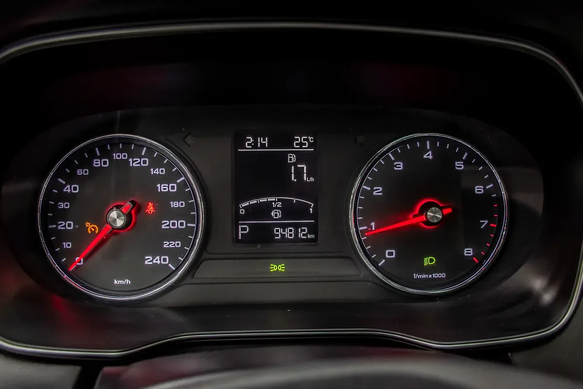 MG RX5 1.5 AMT (169 hp) - 17