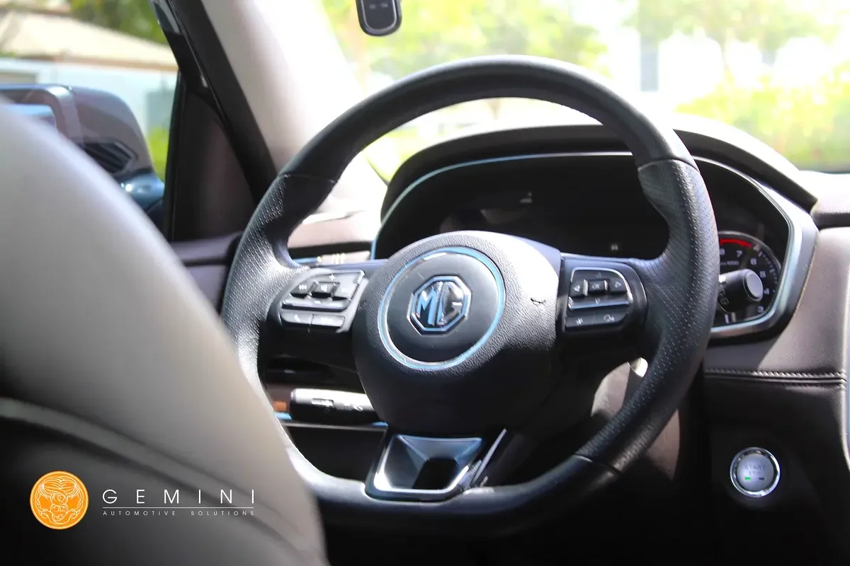 MG RX8 2.0 AT 4WD (220 hp) - 12
