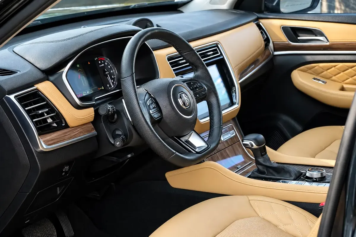 MG RX8 2.0 AT 4WD (220 hp) - 11