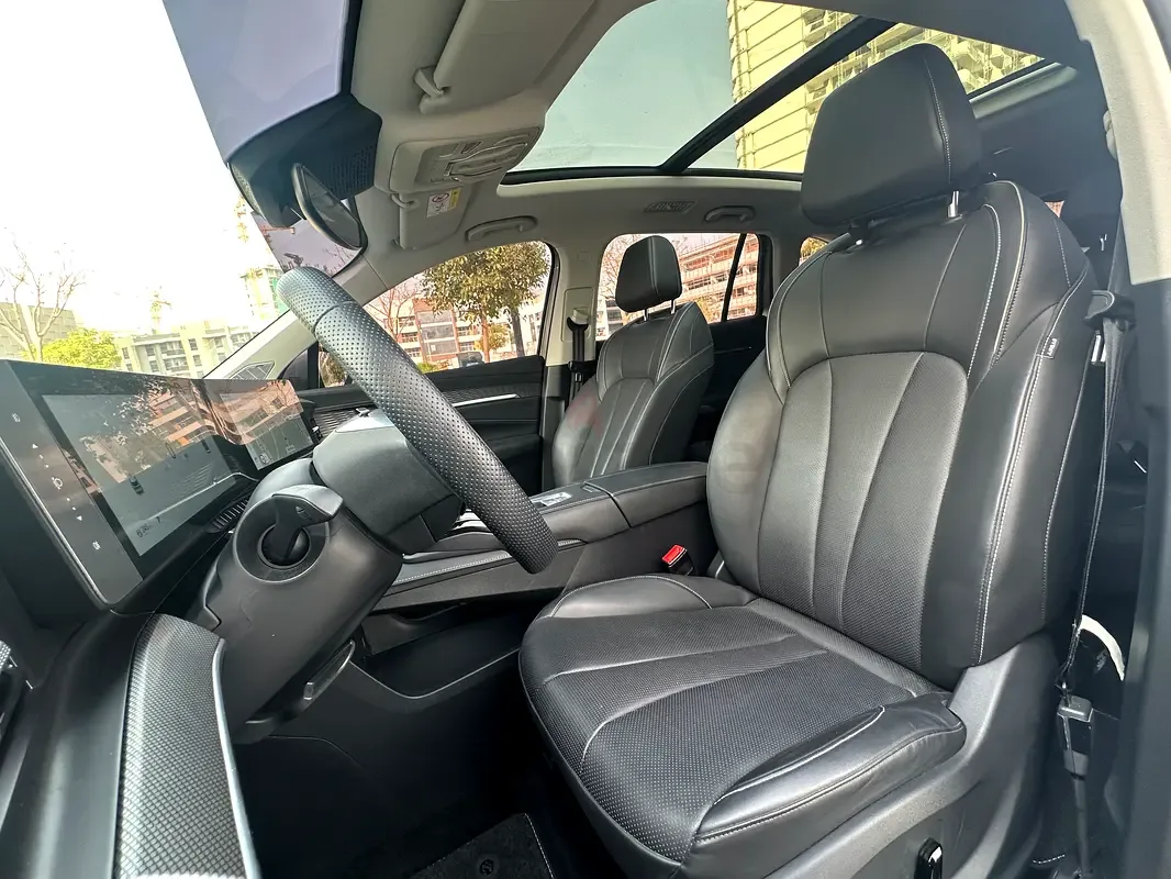 MG RX9 2.0 AT AWD (204 hp) - 11
