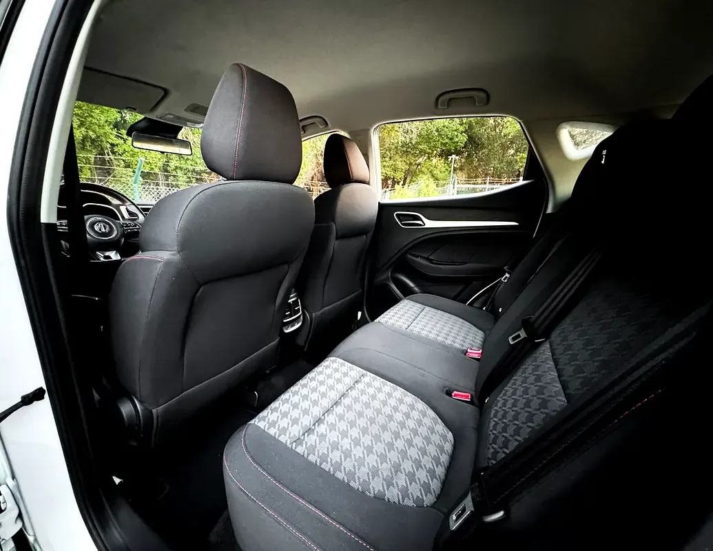 MG ZS 1.5 CVT (114 hp) - 11