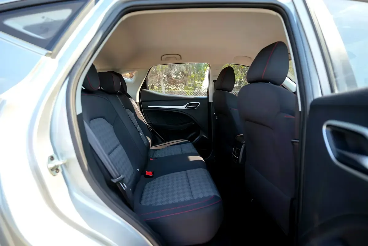 MG ZS 1.5 CVT (114 hp) - 13