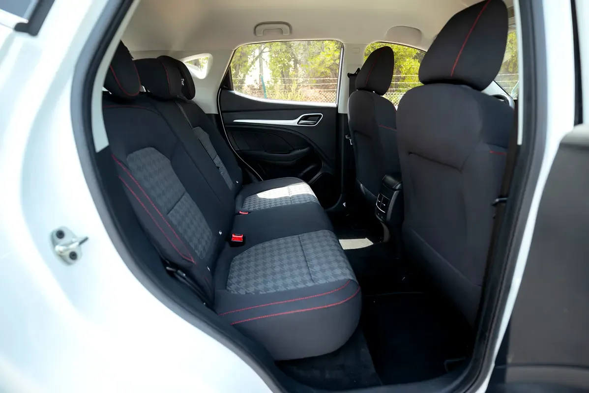 MG ZS 1.5 CVT (114 حصان) - 13