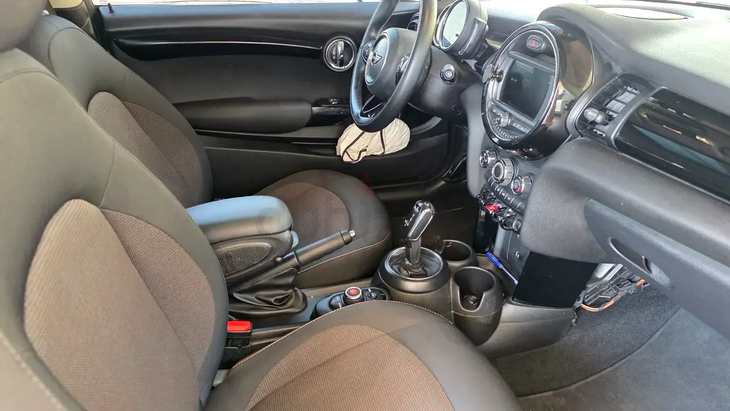 Mini Cooper 1.5 AT (136 حصان) - 2