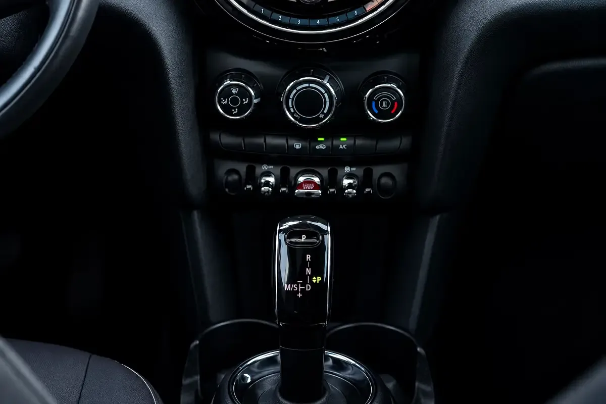 Mini Cooper 1.5 AT (136 حصان) - 7