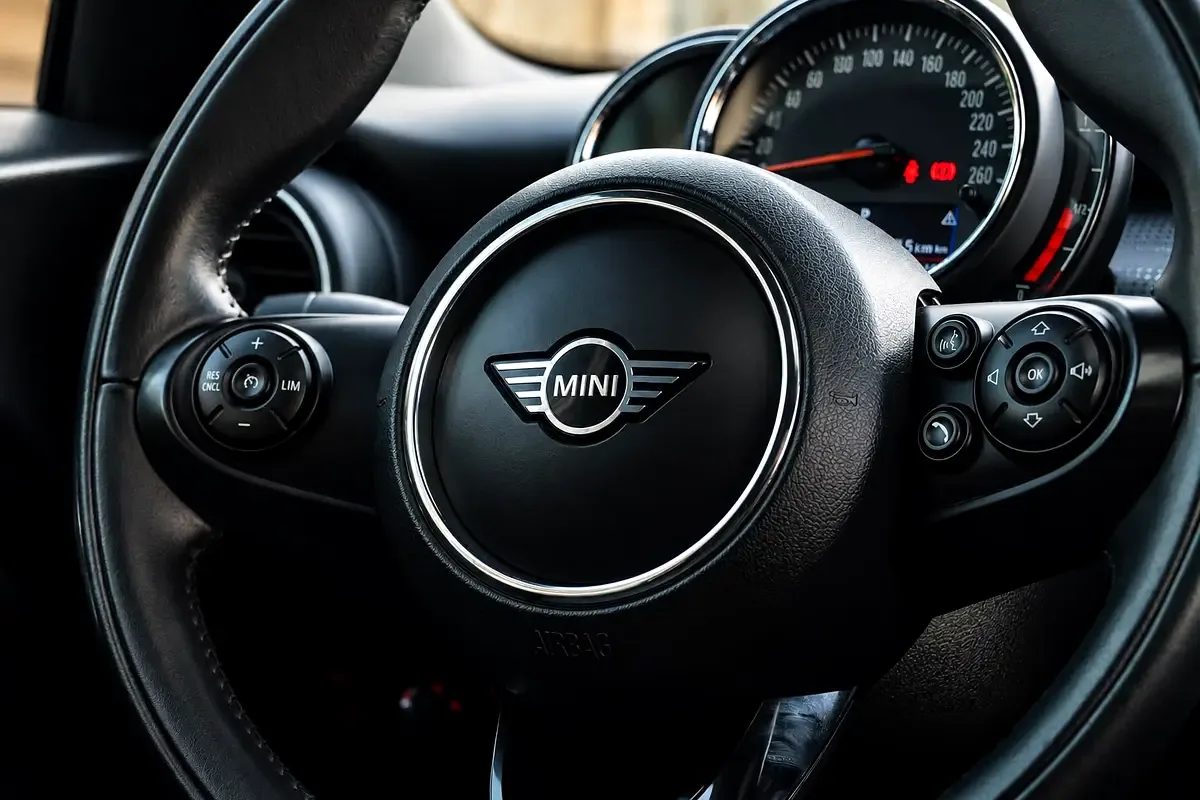 Mini Cooper 1.5 AT (136 حصان) - 13