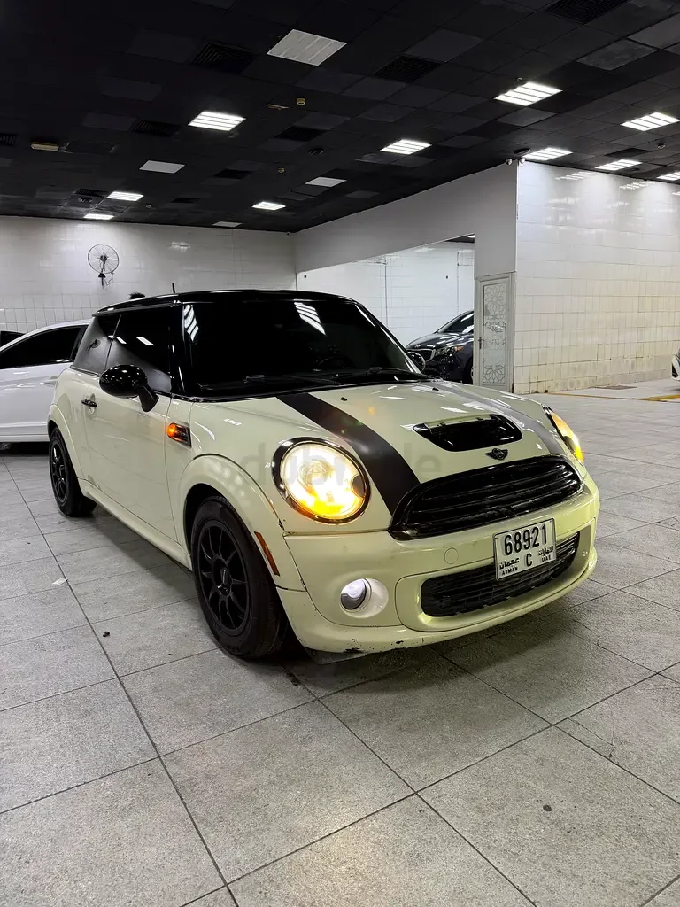 Mini Cooper 1.6 AT (120 hp)