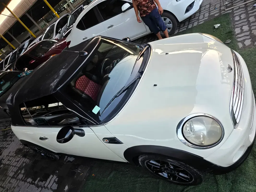 Mini Cooper 1.6 AT (120 hp)