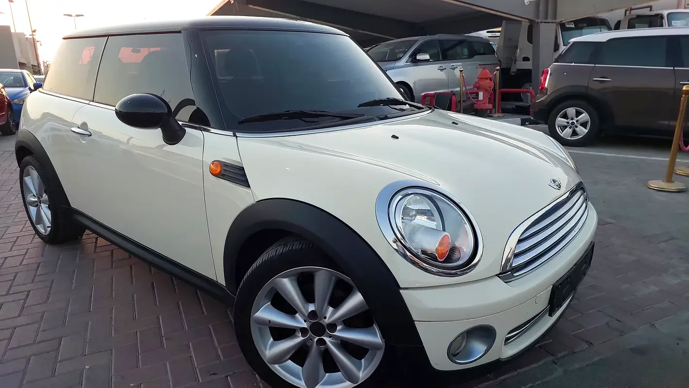 Mini Cooper 1.6 AT (120 hp)