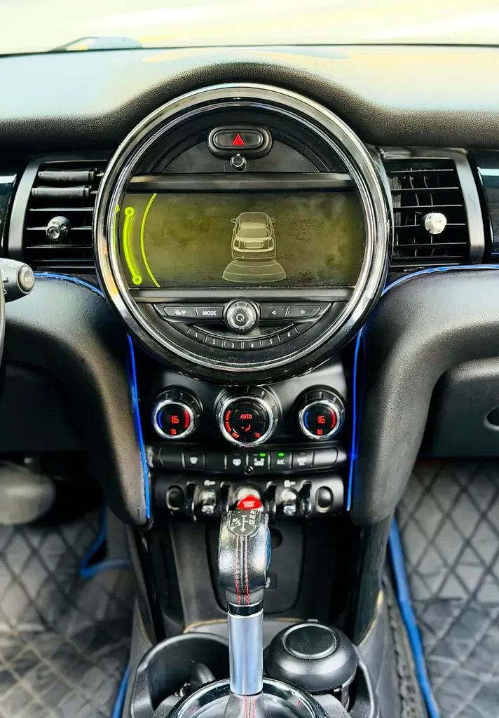 Mini Cooper 1.6 AT (120 hp) - 14