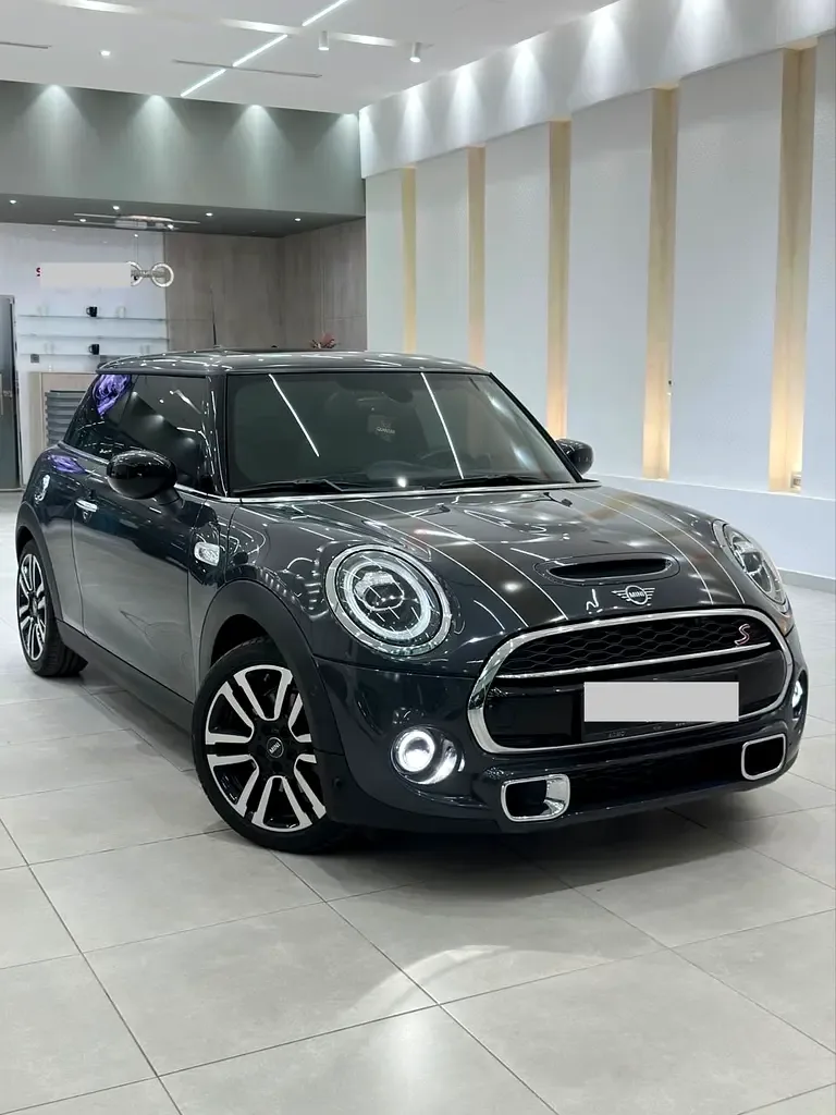 Mini Cooper 2.0 AT (231 hp)