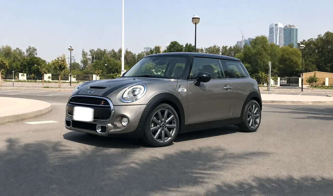 Mini Cooper 2.0 AT (231 hp)