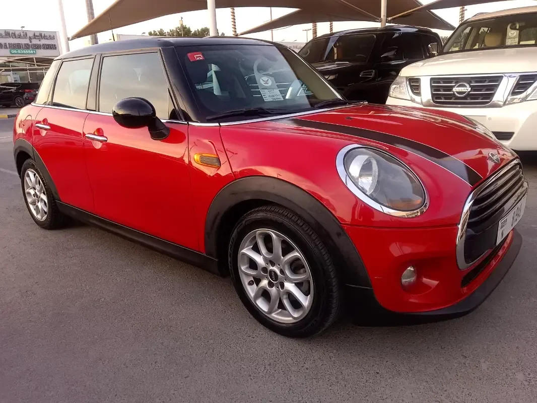 Mini Cooper 2.0 AT (231 hp)