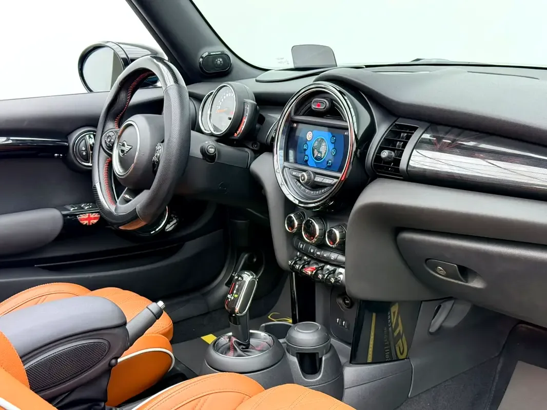 Mini Cooper 2.0 AT (231 hp) - 8