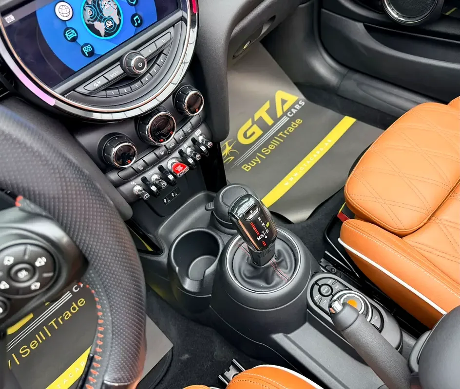 Mini Cooper 2.0 AT (231 hp) - 14
