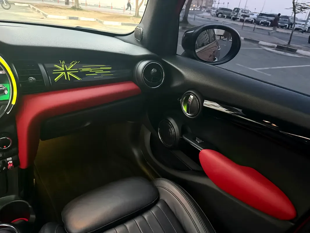 Mini Cooper 2.0 AT (231 hp) - 12
