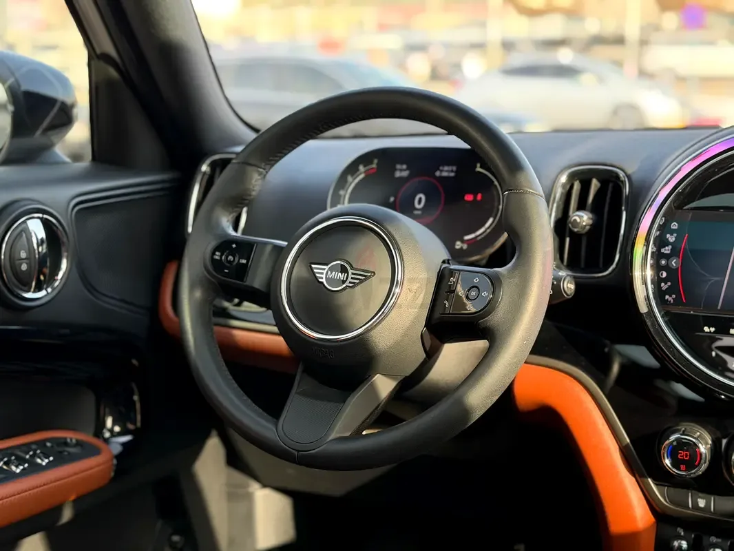 Mini Countryman 1.5 AMT (136 hp) - 12