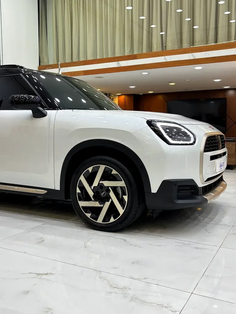 Mini Countryman 2.0 AMT 4WD (218 حصان) - 4