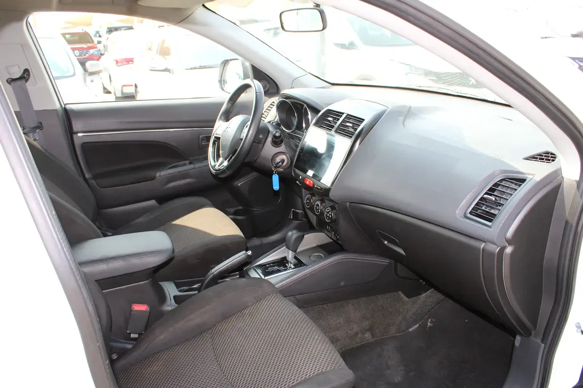 Mitsubishi ASX 2.0 CVT (166 حصان) - 10