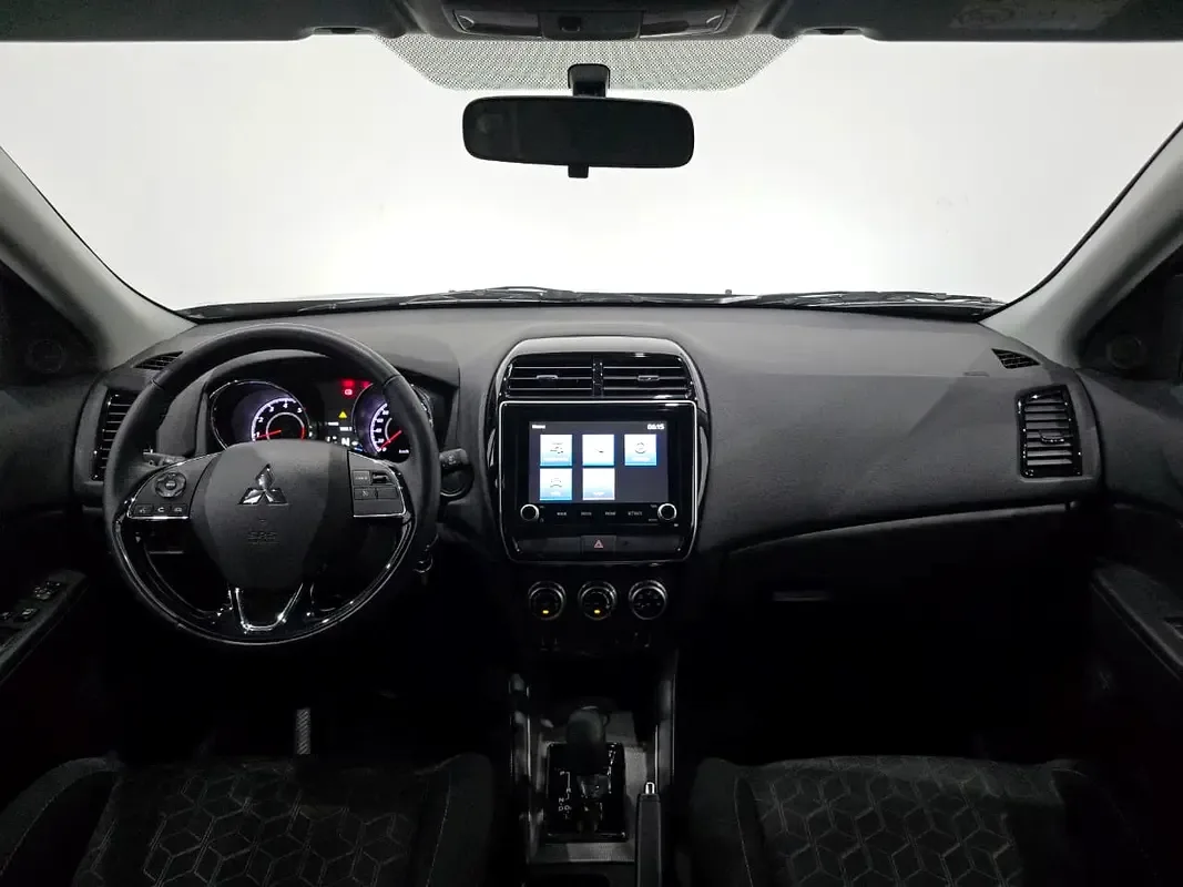 Mitsubishi ASX 2.0 CVT (166 حصان) - 11