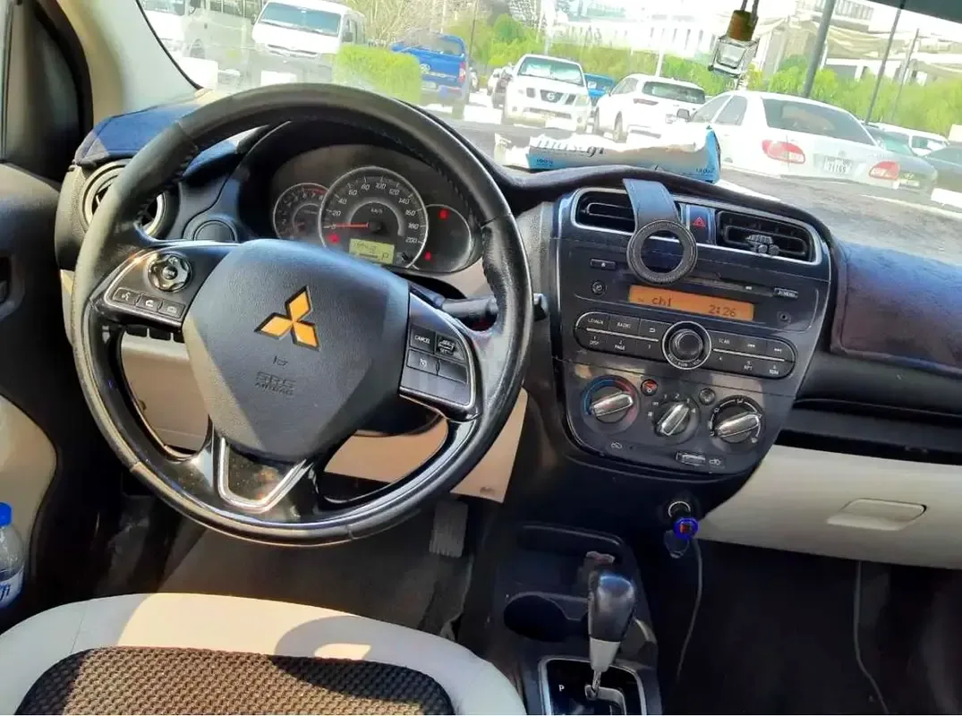 Mitsubishi Attrage 1.2 CVT (80 hp)