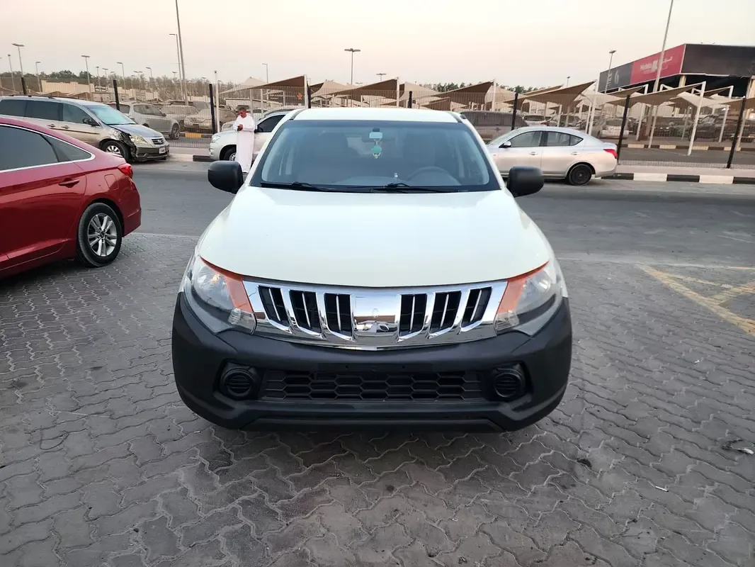 Mitsubishi L200 2.4 D MT (154 hp)
