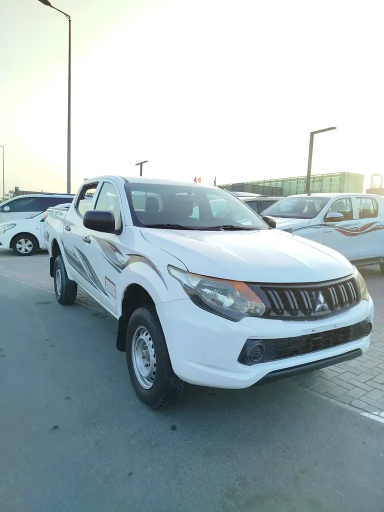 Mitsubishi L200 2.4 D MT (154 حصان) - 8