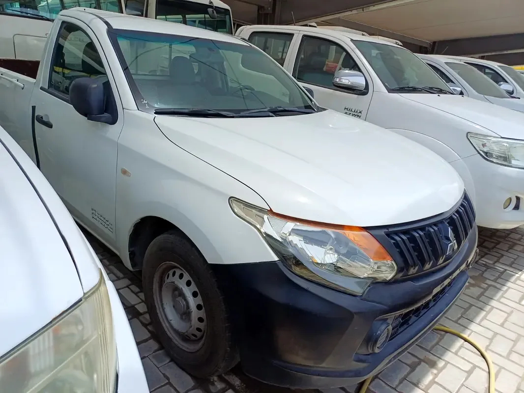 Mitsubishi L200 2.4 D MT (154 hp) - 2
