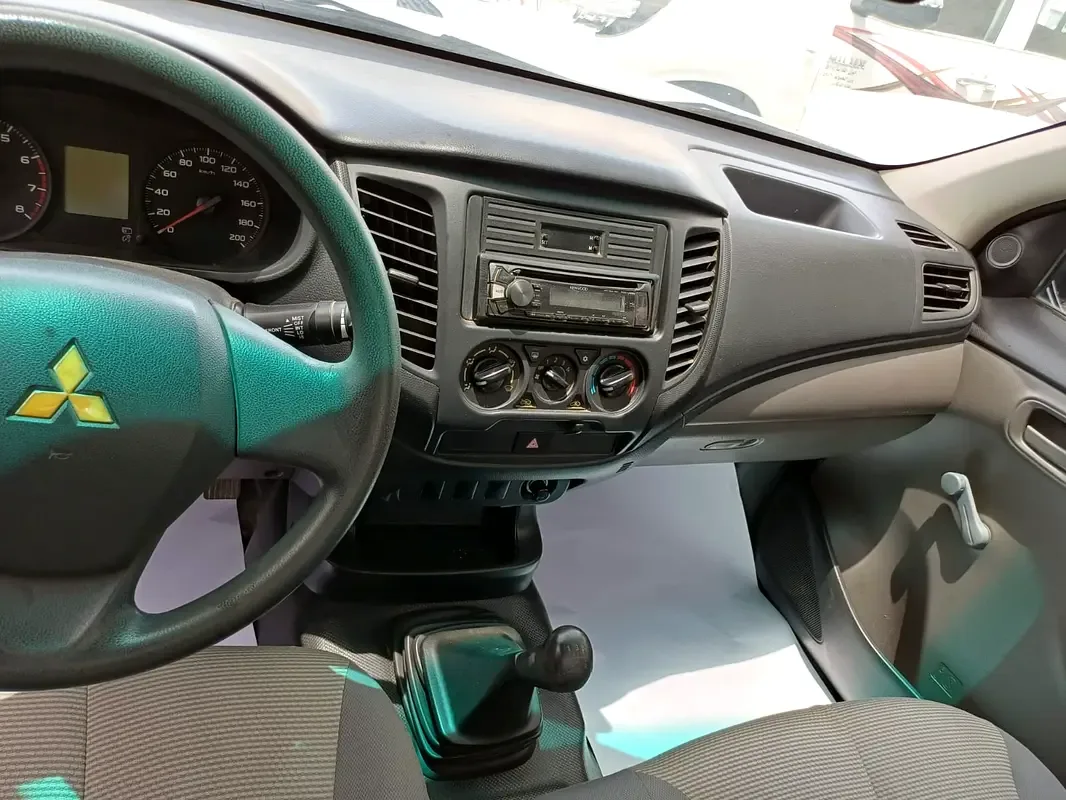 Mitsubishi L200 2.4 D MT (154 hp) - 5