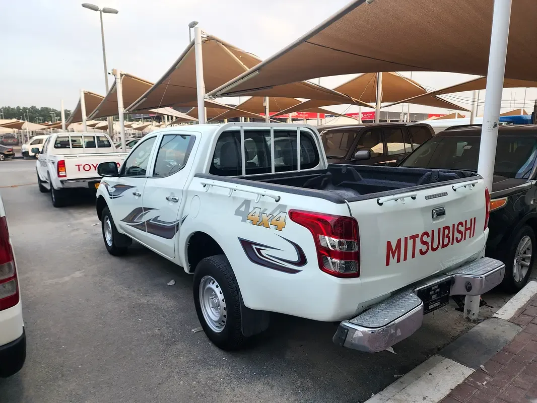 Mitsubishi L200 2.4 D MT (154 حصان) - 6