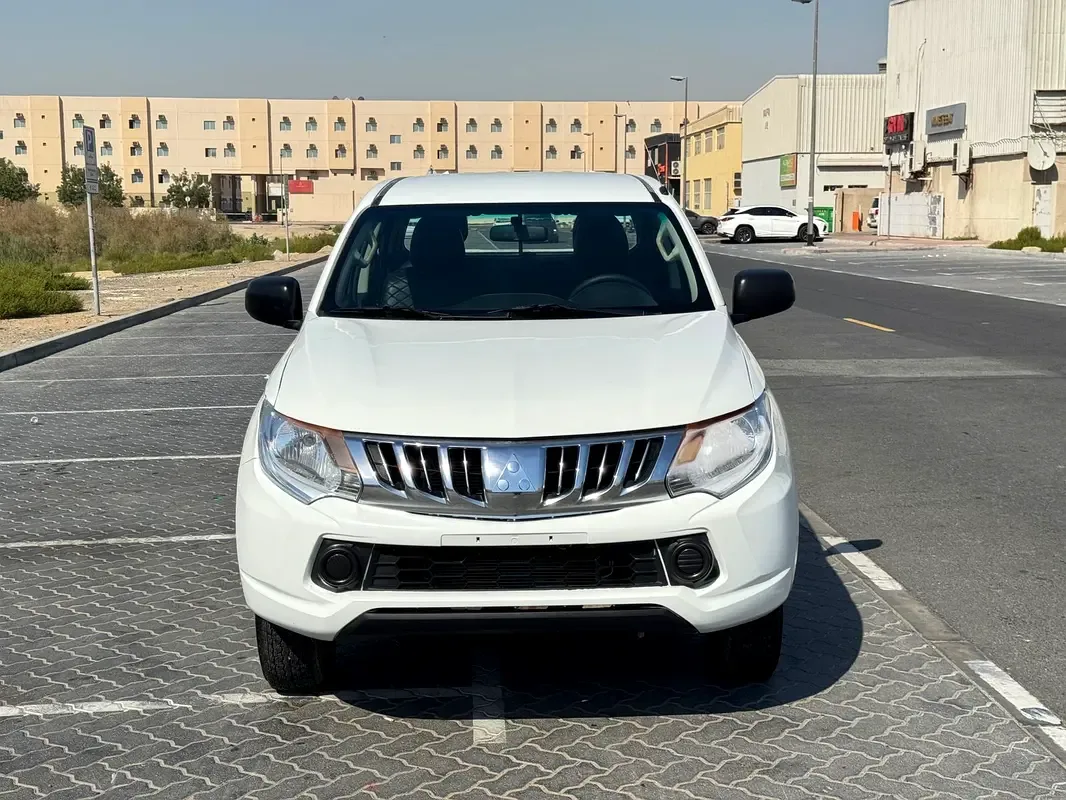 Mitsubishi L200 2.4 D MT (154 hp)